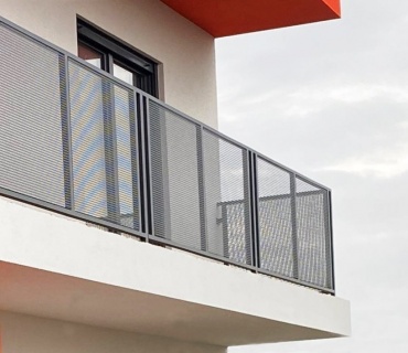 Balustrada Metalica Balcon, T4, Vopsire in Camp Electrostatic, Finisaje Premium_1
